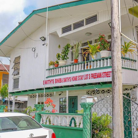 Smith'S Homestay Georgetown Extérieur photo