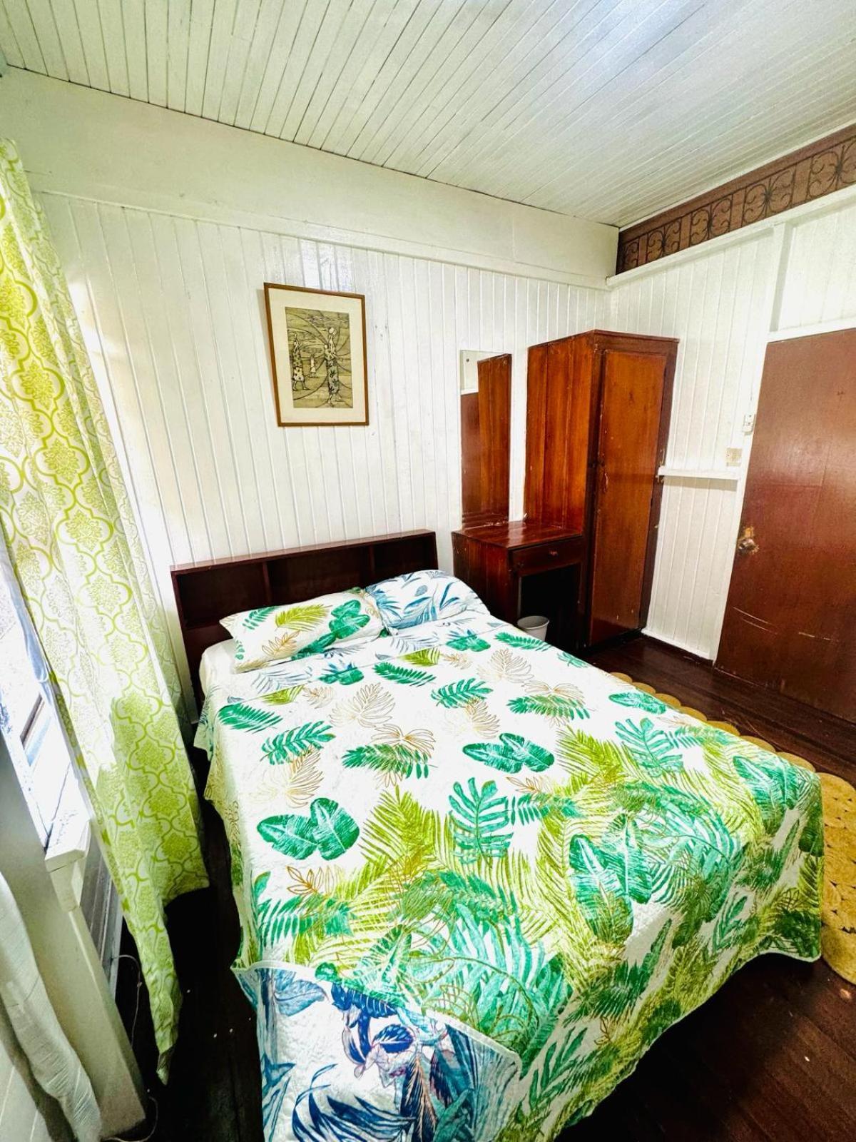 Smith'S Homestay Georgetown Extérieur photo