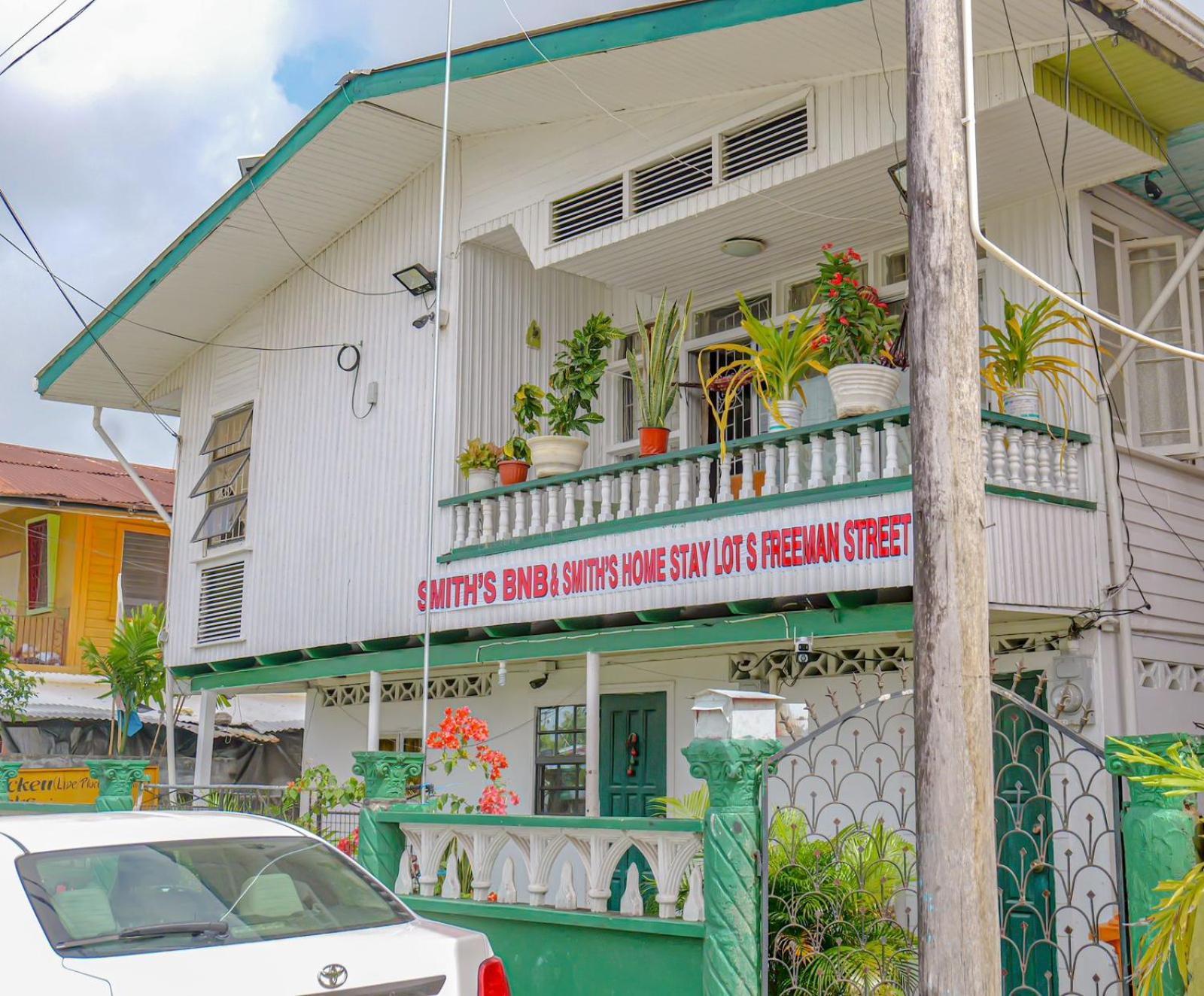 Smith'S Homestay Georgetown Extérieur photo